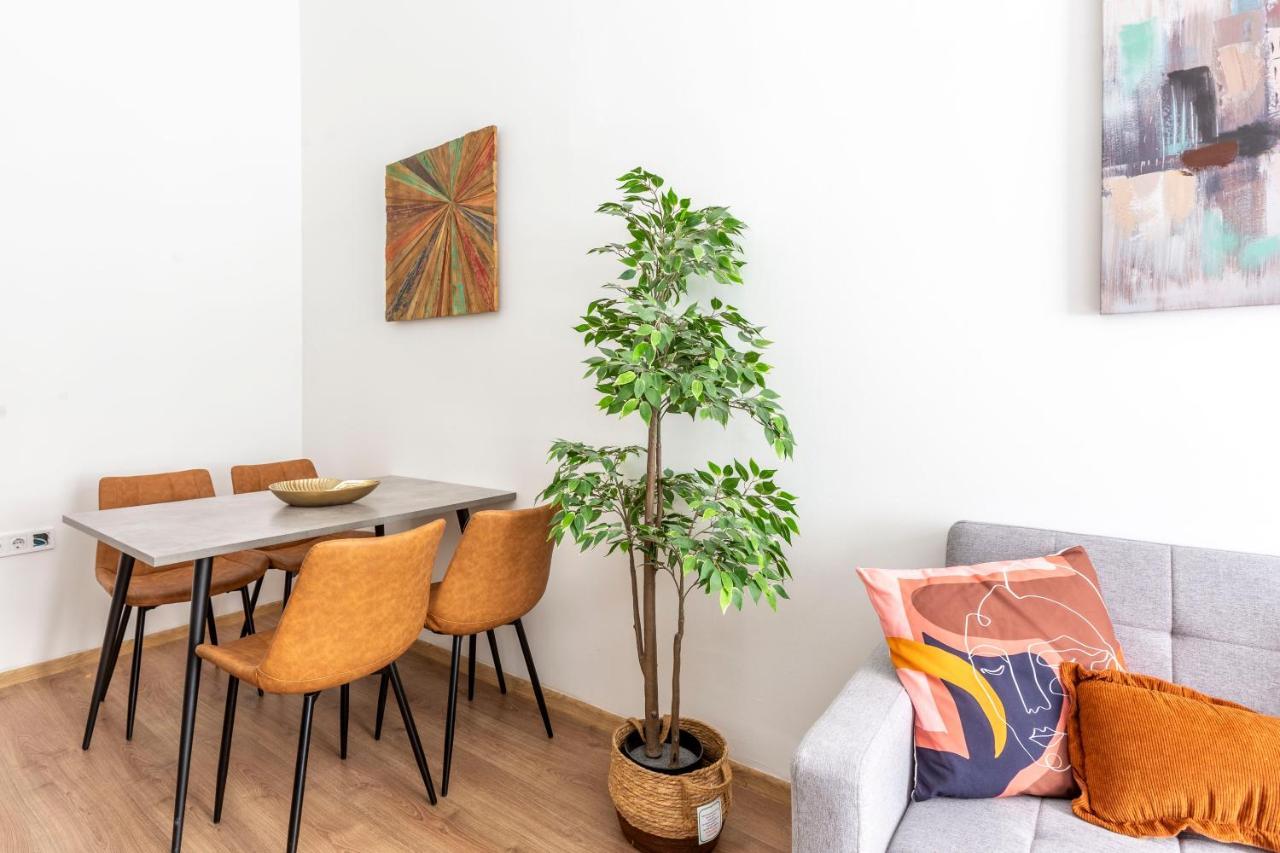 Cozy & Pleasant Homes In The Heart Of Lejlighed *