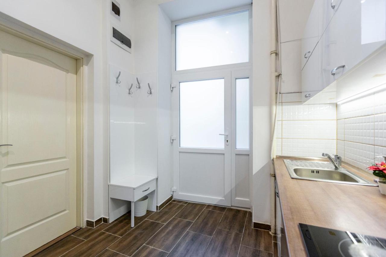 Cozy & Pleasant Homes In The Heart Of Lejlighed Budapest